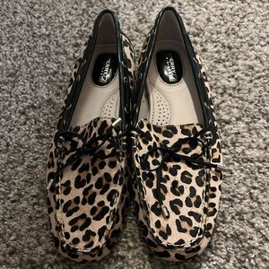 Sale!! Sperry Leopard Print Loafer/Boatshoes—like new!